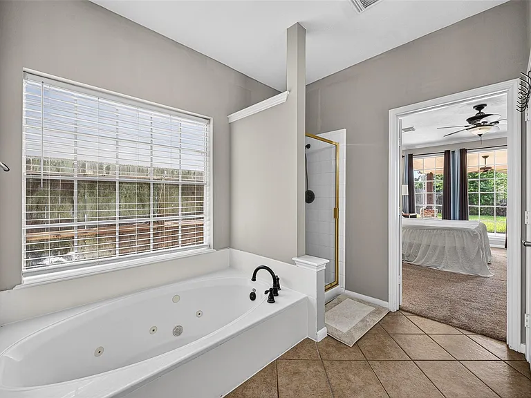 1719 Cantigny Ln — Photo 18