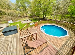 158 Azalea Dr, Albrightsville, PA 18210