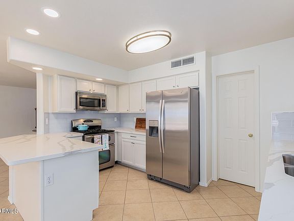 4th image of 9247 W Vogel Ave