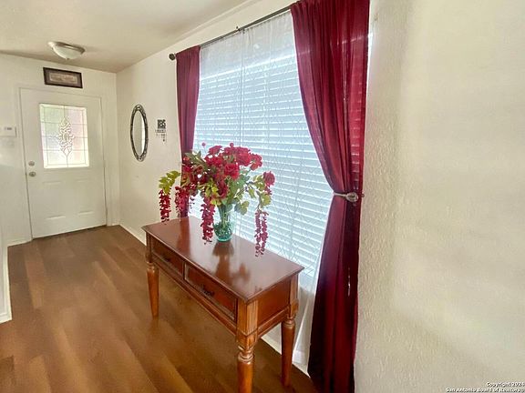 2nd image of 8722 SUNVIEW PARK