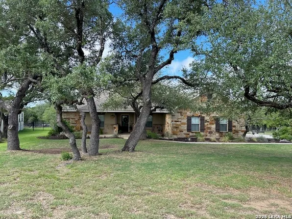 1715 Mountain Springs, Canyon Lake, TX 78133