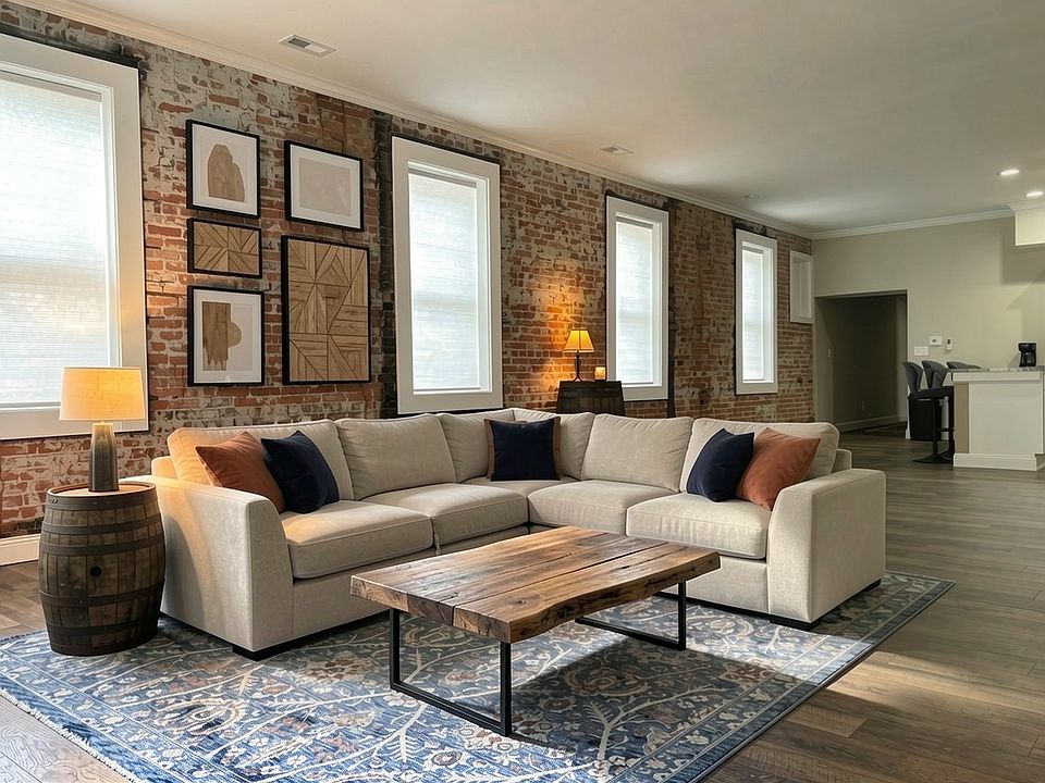 1st image of 112 E Main St #1