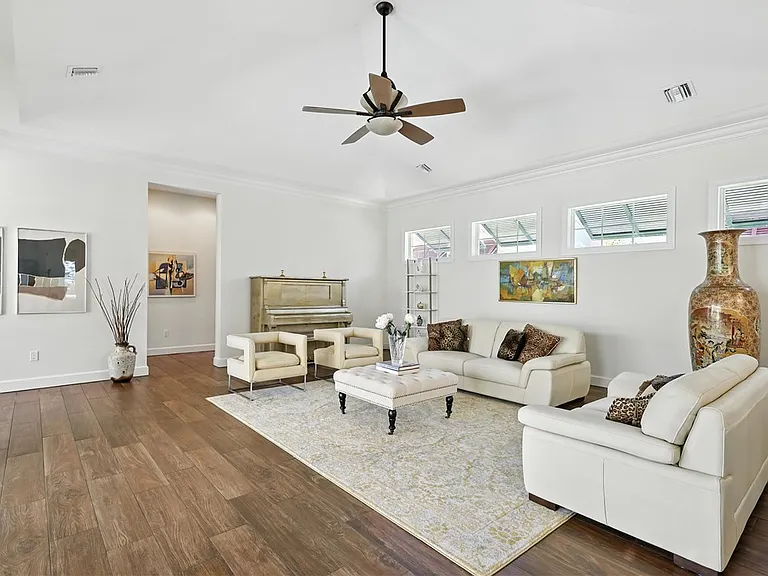 2083 Indian Summer Ln — Photo 5