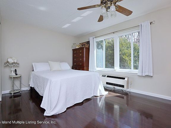 5th image of 41 Wellington Ct APT 2D