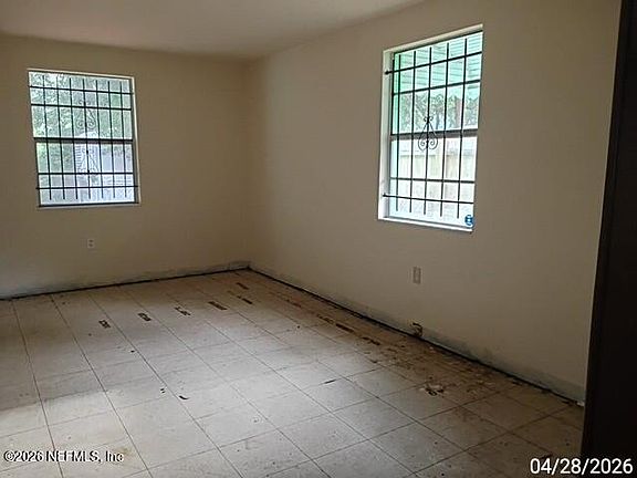 3rd image of 633 W 17TH Street