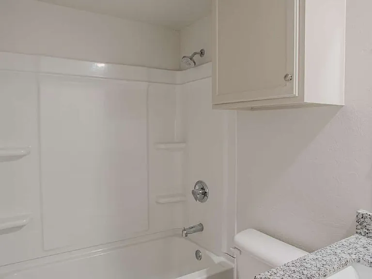 8604 S Brookline Ave — Photo 18
