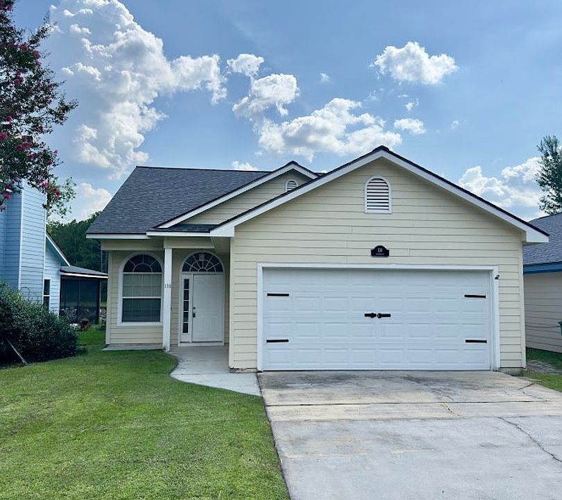 1st image of 138 Hamilton Dr