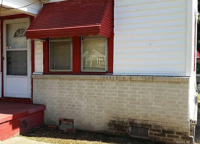 2nd image of 4041 Curtis Ln