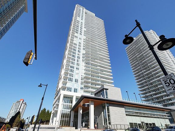 4th image of 657 Whiting Way #2401
