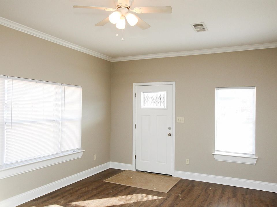1st image of 1212 Sadie Dr
