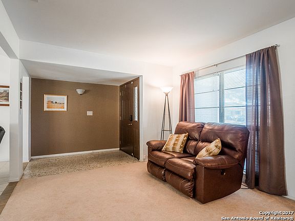 5th image of 3331 Sackville Dr