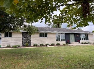 1285 S Gorman Rd, Mazon, IL 60444