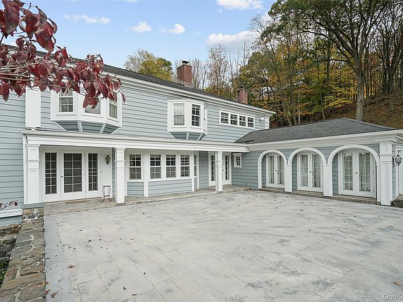 4th image of 244 Mount Airy Rd W