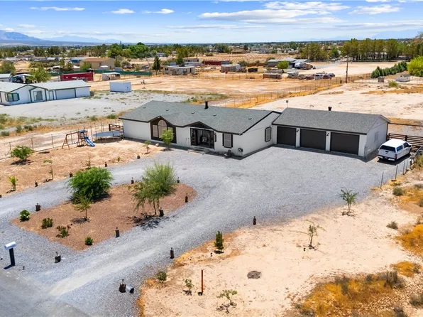 2951 Palm Dr, Pahrump, NV 89060
