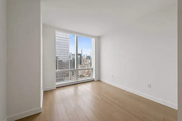 Rented by Nest Seekers International | media 20