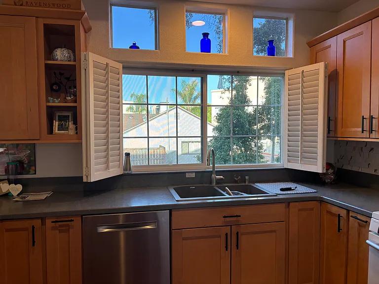 1321 Pacific Beach Dr #C — Photo 10