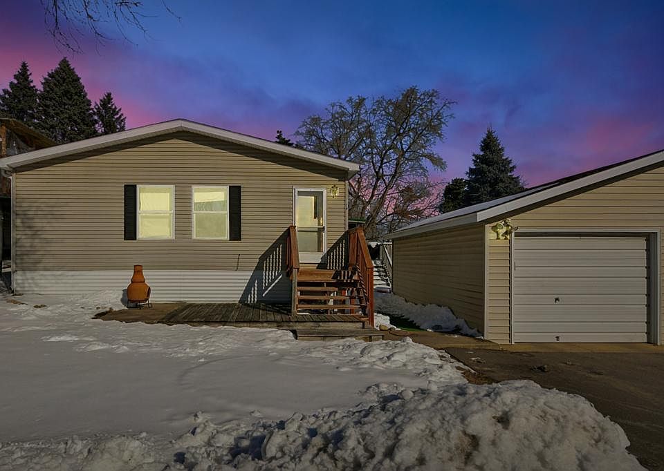 1st image of 14 Rita Ln