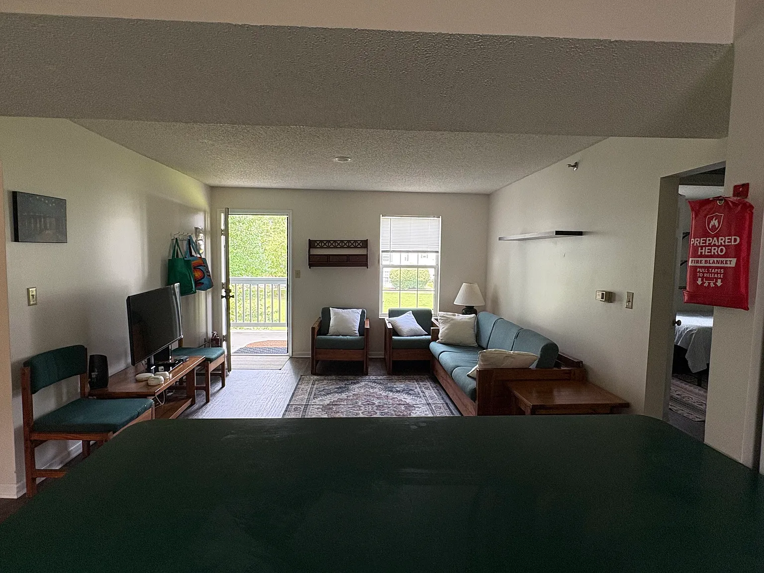 4 bed, 1040 sqft, $2,700 — Photo 3