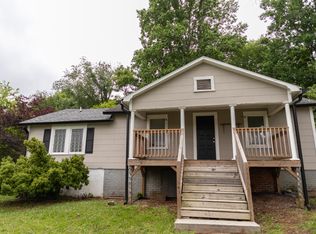 1028 Fairview Dr SW, Lenoir, NC 28645