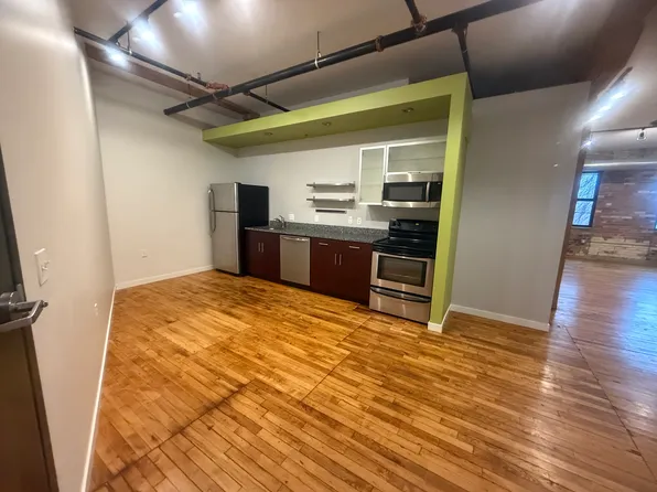 146 S River Ave, Holland, MI