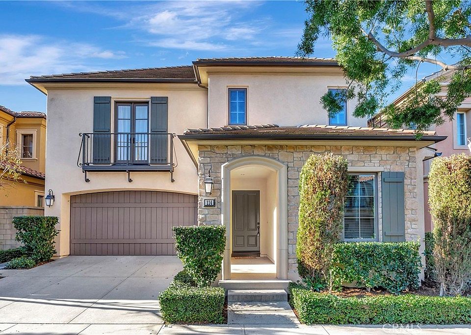 1st image of 114 Chestnut Grv