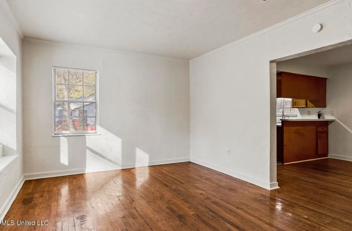 Building Photo - 4670 Londonderry Dr