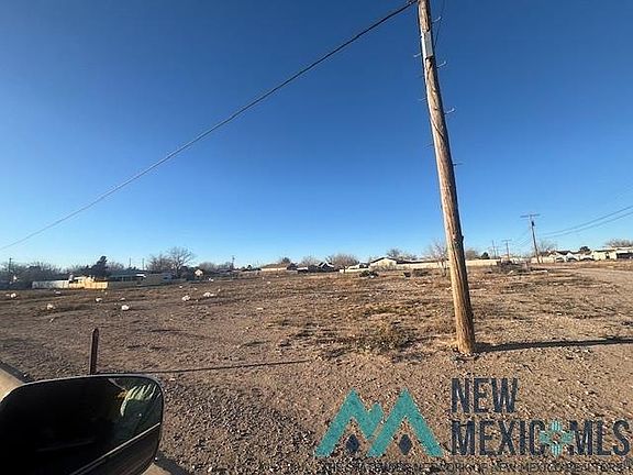 5th image of 807 W College Blvd