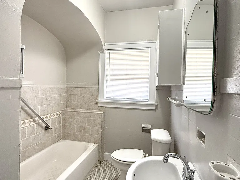 409 B St NW — Photo 25