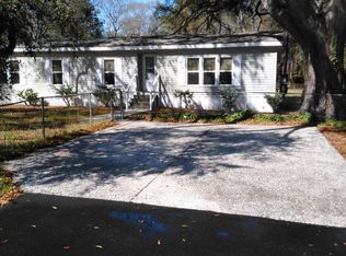 121 Falls Rd, Beaufort, SC 29906