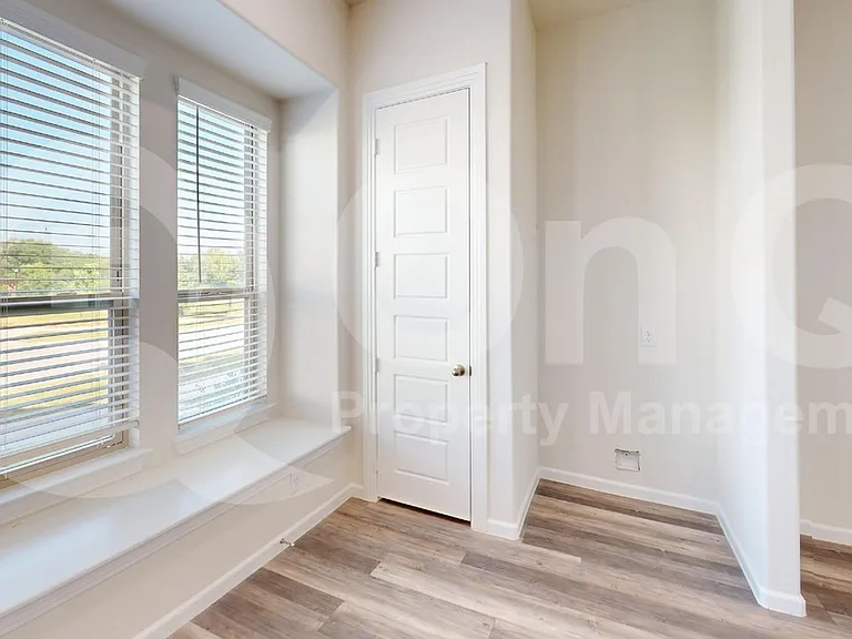 16154 Doe Lake Dr — Photo 7