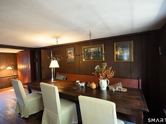 4th image of 22 Westford Road