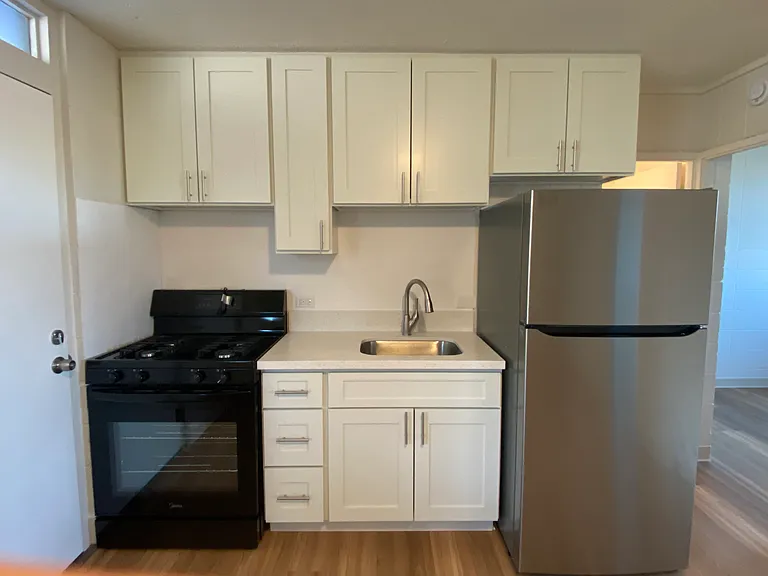 757 Gulick Ave #6 — Photo 1