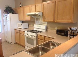 305 Manitoba Ln, Little Canada, MN 55117