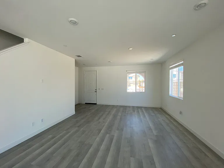 30212 Sunset Lake Cir — Photo 7