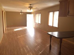 312 W 1st St, Lucas, KS 67648