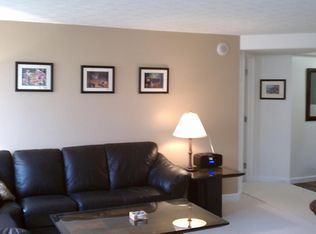 343 Hobron Ln APT 802, Honolulu, HI 96815