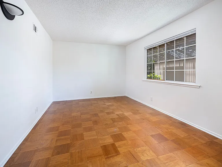 316 Cambridge Dr — Photo 15
