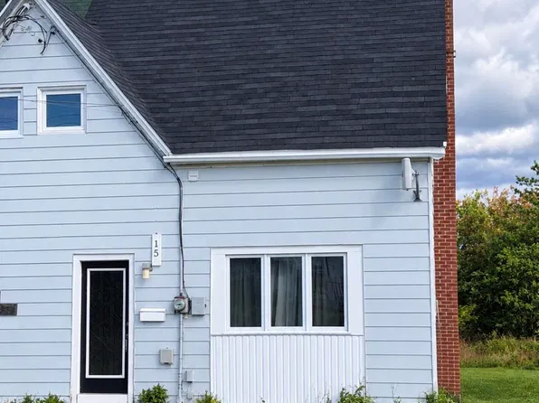 15 Winona St, Glace Bay, NS B1A 2C3