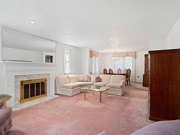 2nd image of 104 Highland Rd