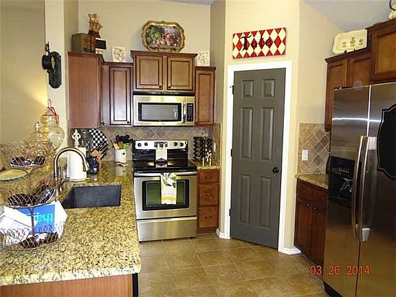 5th image of 2166 Melody Dr