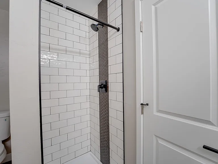 Duplet at Hillcrest | Modern Studio, 1 & 3 Bedroom Apartments — Photo 56