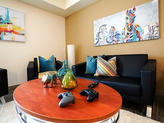 4th image of 208 Sunview St #1006R2