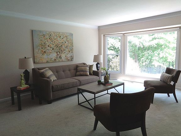 5th image of 1857 Ledbury Dr