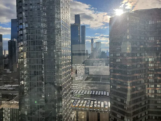 Rented by Living Quest Real Estate Inc. | media 36