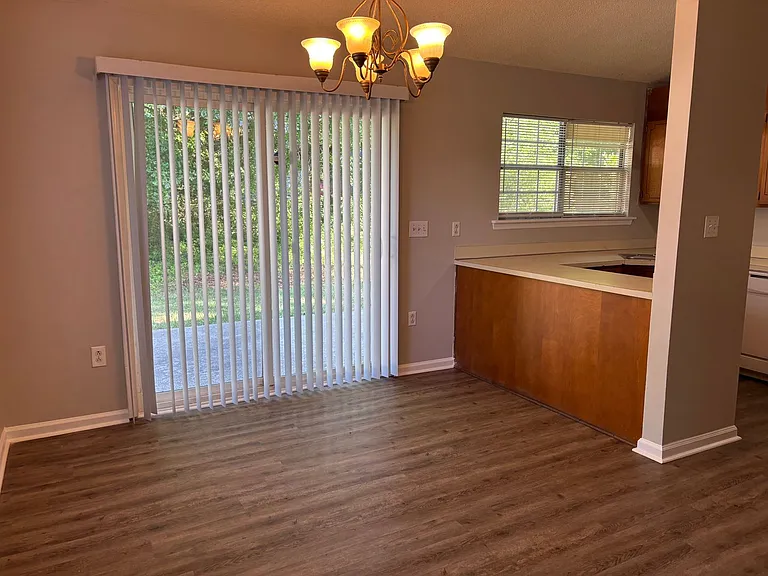 6714 Marston Ct — Photo 4
