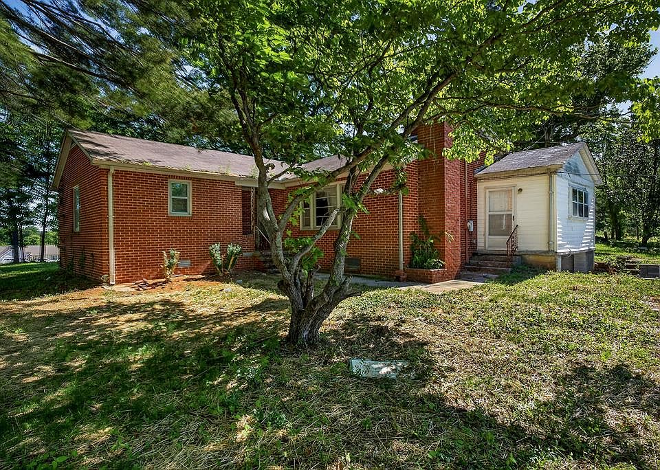 1st image of 103 Hargis Ln