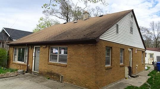3rd image of 1337 Ogden Ave