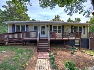 22 Valley View Dr NW, Cartersville, GA 30121