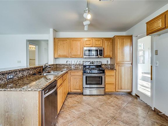 2nd image of 5205 Leopard Ct