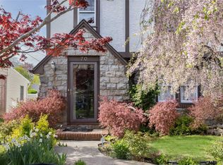 70 Howard Pl, Oceanside, NY 11572